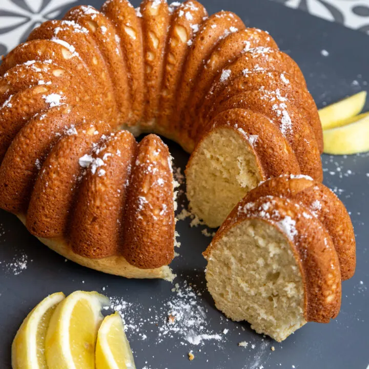 Fancy Italian Lemon Cake